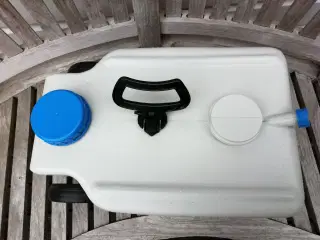 Vandtank med hjul, 25 ltr. 