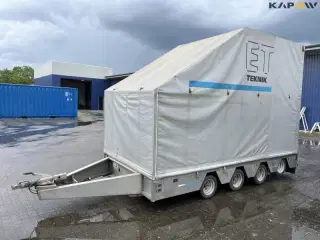 - - - Special trailer