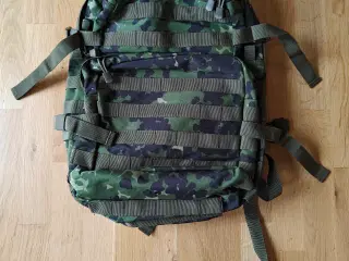30 Liters rygsæk i M/84 camouflage