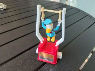 Donald Duck Tricky Trapeze.