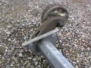   Alko Aksel 1300 Kg.