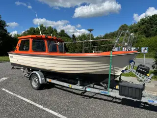 Uttern560 AC