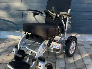 Sammenklappelig El-kørestol