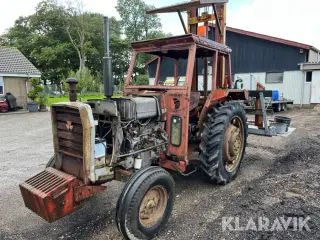 Traktor Massy Ferguson 265