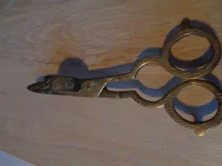 Vægesaks & Lys slukker