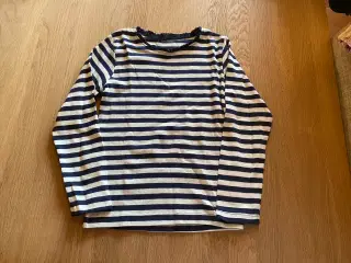 Bluser, sweat, nederdele, tshirt  122/128