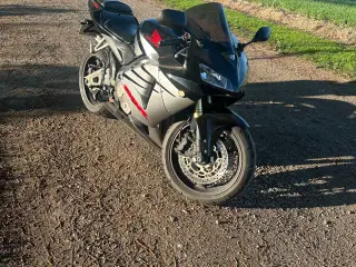 Honda cbr 600 RR