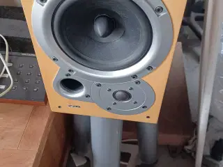 Højttalere cyrus cls 70 incl standere 