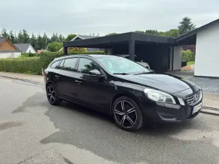 Volvo V60 2,0 D4 163 Kinetic