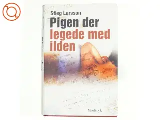 Pigen Der Legede Med Ilden af Larsson, Stieg (Bog)
