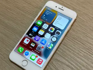 📱 iPhone 7 – 32 GB – Hvid