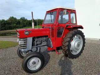 Massey Ferguson 165 X Renoveret for gode 3 år siden og har ikke kørt meget siden. (momsfri)