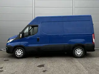 Iveco Daily 2,3 35S15 10,8m³ Van