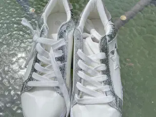 Sneakers hvid med sølv