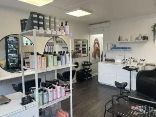 (FRISØR) LOKALE UDLEJES FRA 1.5.2024