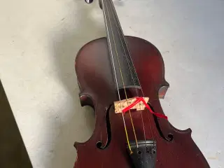 Gammel violin