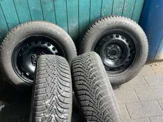4 stk vinterdæk ultragrip 9  