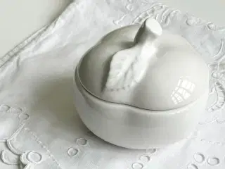Fajance, æble m hvid glasur