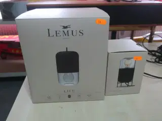 Bluetooth-højtaler LEMUS LIFE med indbygget pendel/bordlampe og holder