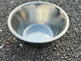 - - - Kalveskåle