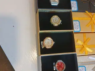Fingerring med ur