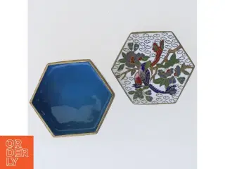 Keramisk smykkeskrin med låg (str. 6,5 x 6 x 4 cm)