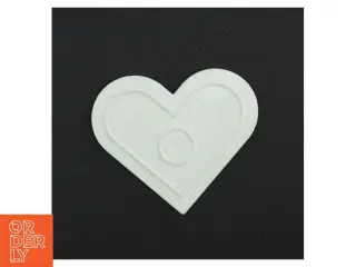 Hjerteformet Perleplade fra Hama (str. 9 x 8 cm)