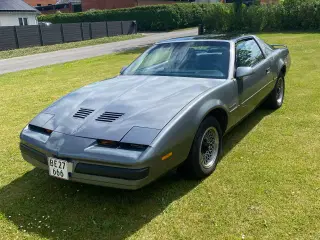 Pontiac Firebird