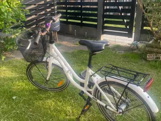 Hvid pige cykel