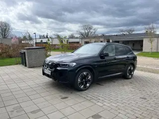 BMW iX3  Charged Plus M-Sport