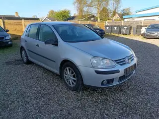 VW Golf 1,9 TDI Trendline 105HK 5d 6g