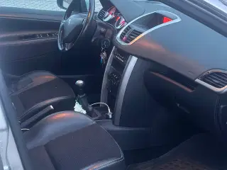 Peugeot 207, 1.6 HDI