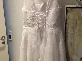Super flot konfirmations kjole