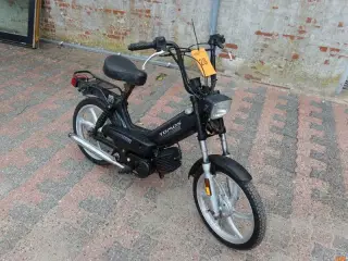 KNALLERT, Tomos