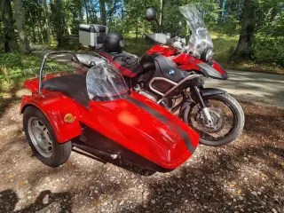 BMW R1200 GS Adventure med TripTeq Heeler sidevogn