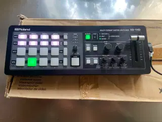 Roland XS-1HD Multi-Format Matrix Switcher