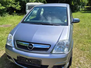 Opel Meriva 1.8 Automatic 