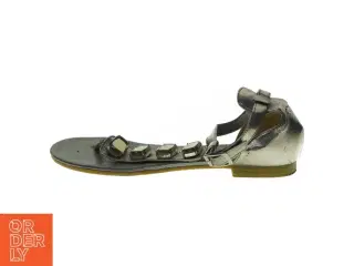 Sandaler (str. 39)