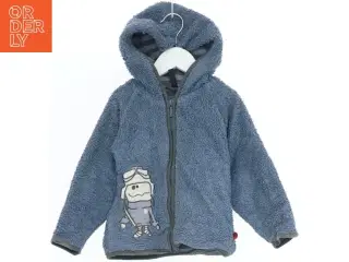 Børne fleecejakke med hætte fra Pomp de Lux (str. 98)