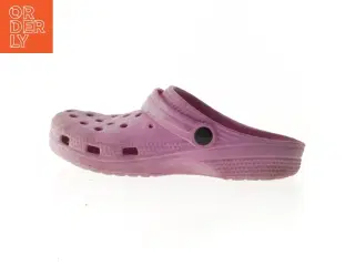 Lyserøde gummitræsko (str. 32. - 33)