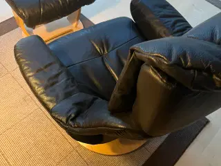 Hjort Knudsen lænestol + skammel