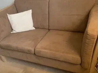 2 personers sofa i eg 
