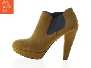 Damestøvler med høj hæl fra Graceland (str. 40)