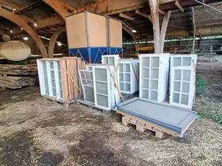 - - - Diverse brugte vinduer