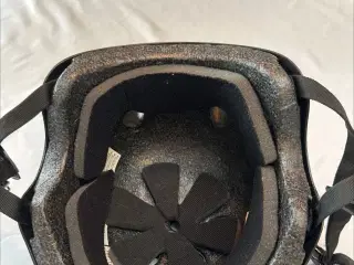 Skaterhjelm str 56-62 cm