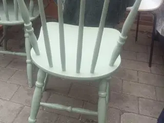 Træstol af de ældre 