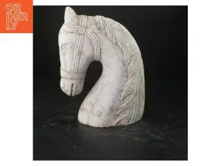 Marmor hestehoved ornament (str. 26x20 cm)