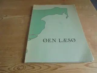 ØEN LÆSØ - PRIVATUDGIVELSE FRA 1972 I GOD STAND  