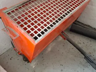 Gødning/sand spreder til havetraktor 