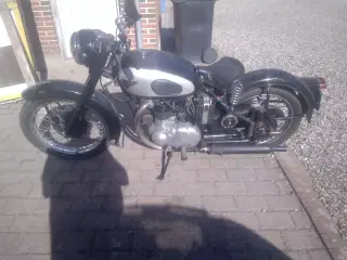 bsa golden flach 650cc